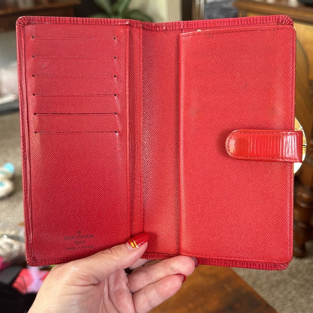 Louis Vuitton Red Epi Kisslock Long Wallet - Picture 5 of 7